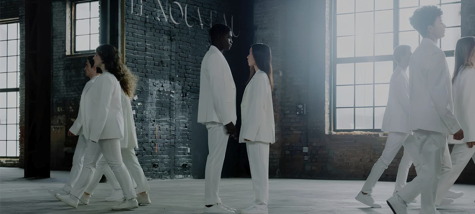 LE NOUVEAU Collection